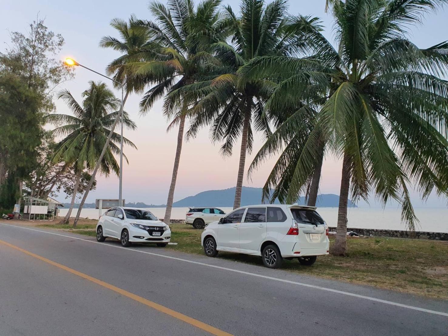 Haad Somboon House Hotel Bangszaphan Kültér fotó