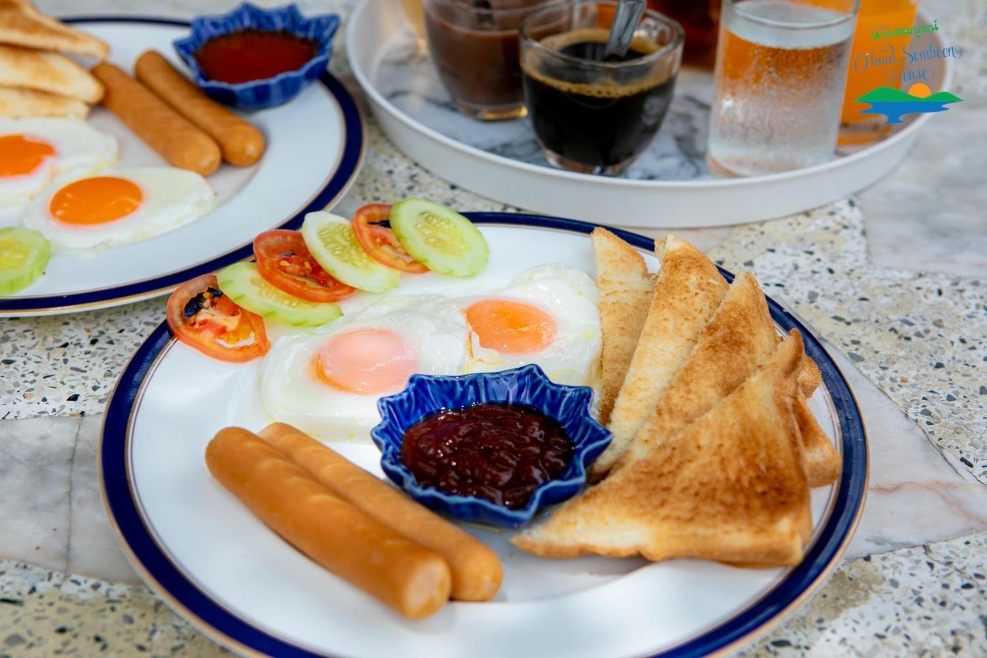 Haad Somboon House Hotel Bangszaphan Kültér fotó
