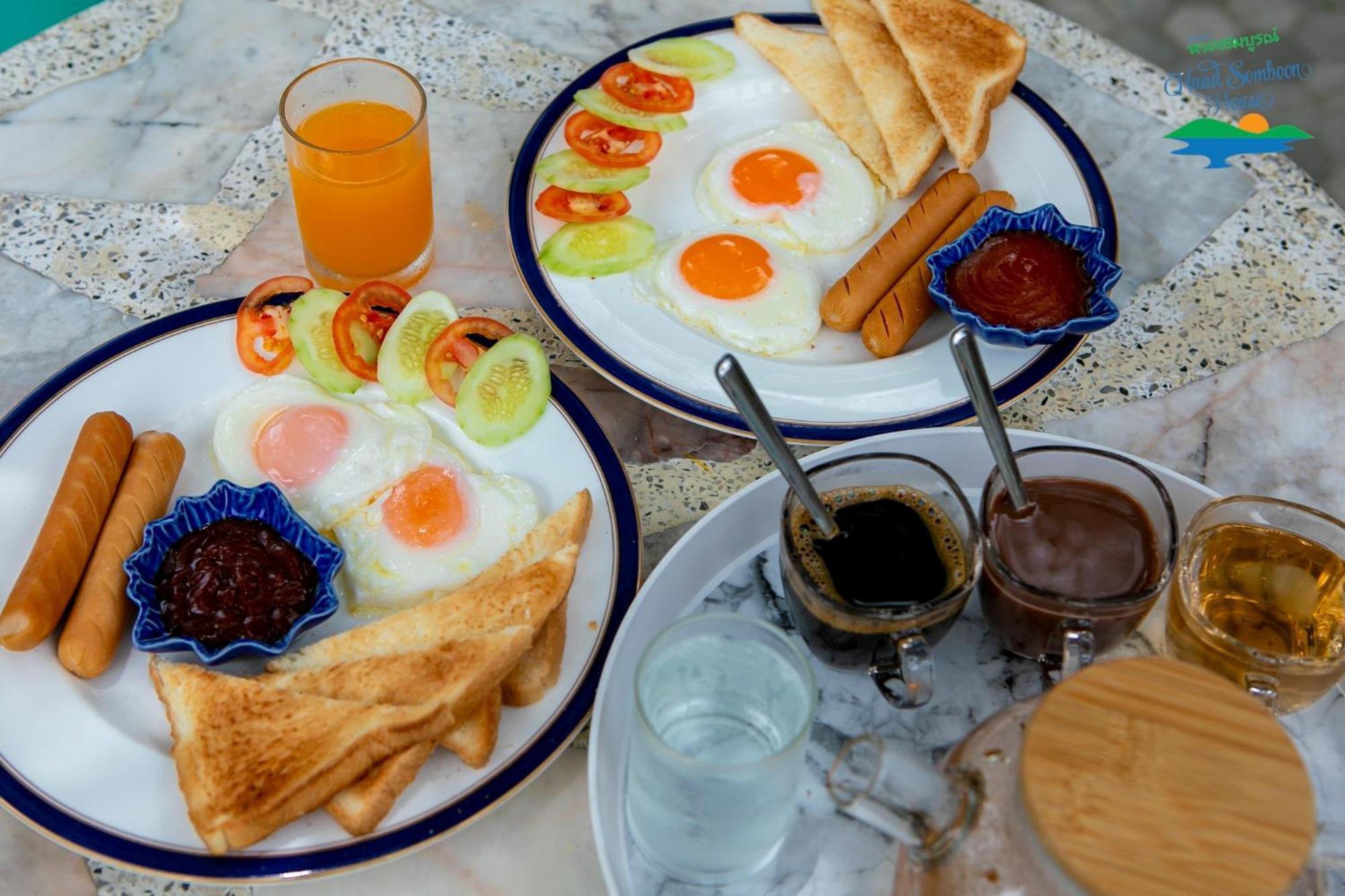 Haad Somboon House Hotel Bangszaphan Kültér fotó
