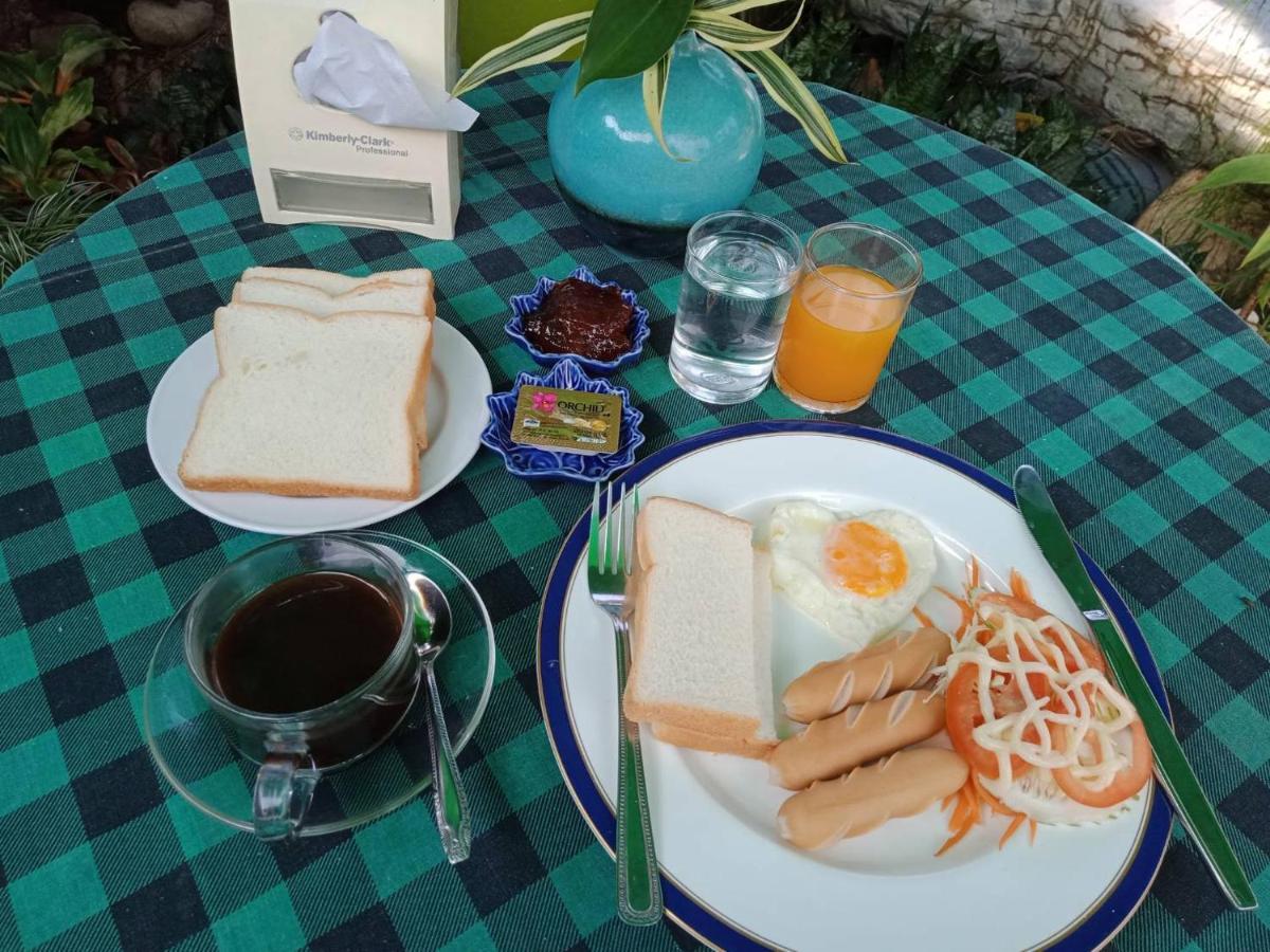 Haad Somboon House Hotel Bangszaphan Kültér fotó